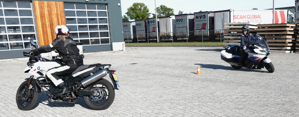 HG Tjabringa aka Hagé Tjabringa - bochtjes